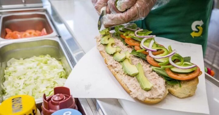 Subway agrees sale to Dunkin’ and Baskin-Robbins investor Roark Capital – BBC