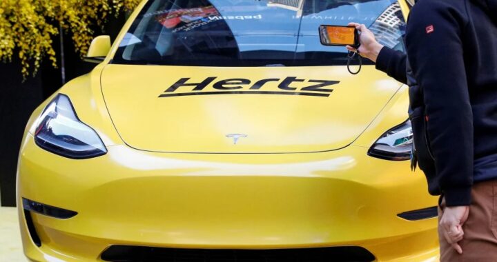 Hertz is selling 20,000 electric vehicles to buy gasoline cars instead – CNN
